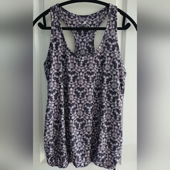 Joe Fresh tank top with built in bra size M - Picture 1 of 5